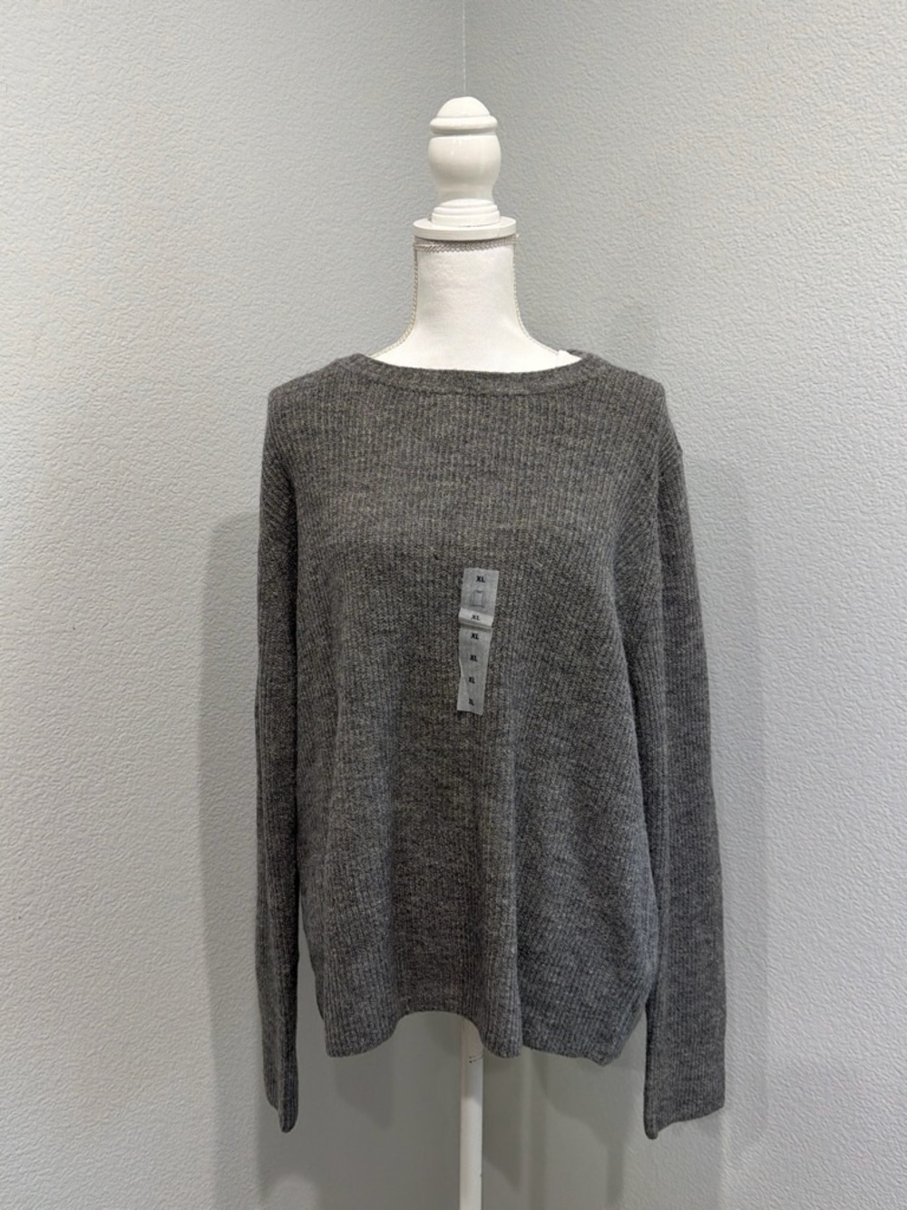 Old Navy Heather Gray Crewneck Sweater